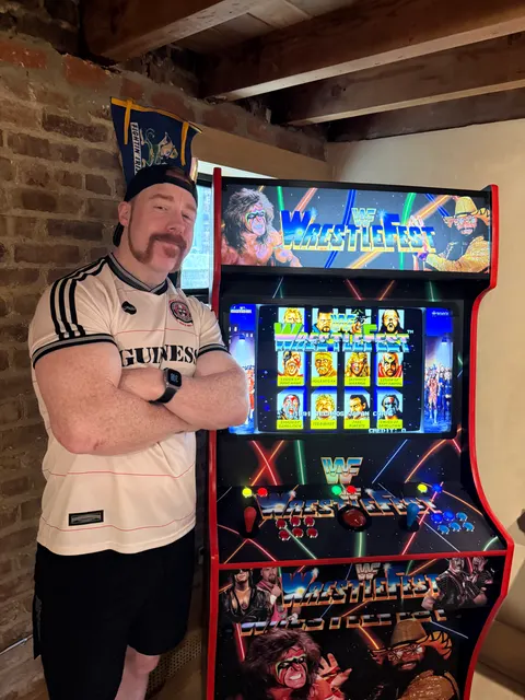 Celtic Arcade — Sheamus's custom Phantom arcade